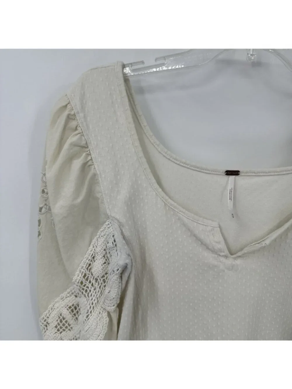 FREE PEOPLE shirt top brunch date ivory MEDIUM puff sleeve crochet boho cropped